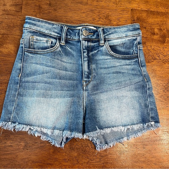 Kancan Signature Buckle Collection blue denim high waisted shorts size 27 - Picture 1 of 7